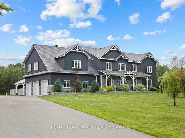 2440 Emmett Rd, Ottawa, ON K4C 1S1