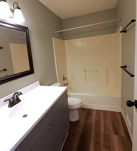 454 N 18th Ave — Photo 16