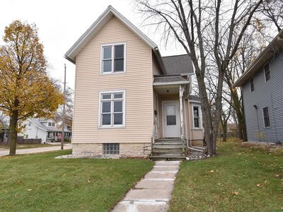 421 North Greenfield AVENUE, Waukesha, WI, 53186