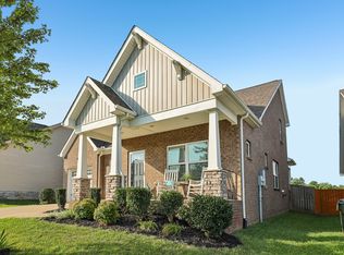 1319 Coates Ln, Gallatin, TN 37066