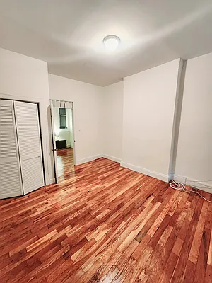 Rented by Oxford Property Group | media 11