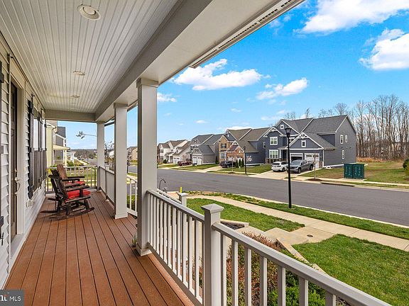 5th image of 450 Coastal Ave