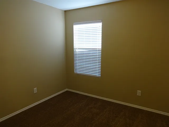 1925 Beach Dr — Photo 14