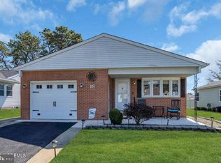 18 Encinitas Dr, Toms River, NJ