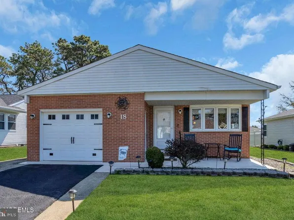 18 Encinitas Dr, Toms River, NJ 08757