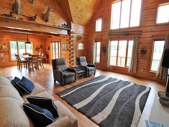 2nd image of 2355 Saint Clair Cir