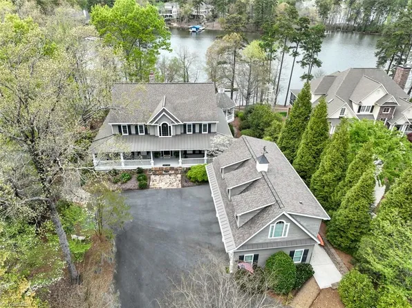 441 Allenton Ferry Dr, New London, NC 28127