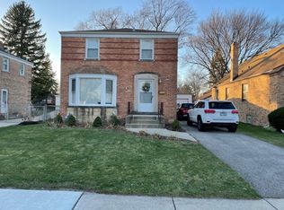 1700 Ash St, Des Plaines, IL 60018