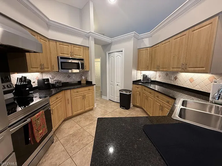 2276 Heritage Greens Dr — Photo 6