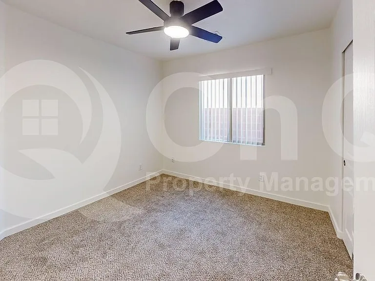 2574 W Southern Star Dr — Photo 12