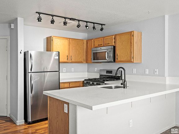 3rd image of 5645 Vista Luna Dr APT 101