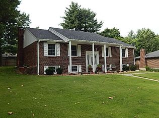 609 W 13th Ter, Carrollton, MO 64633