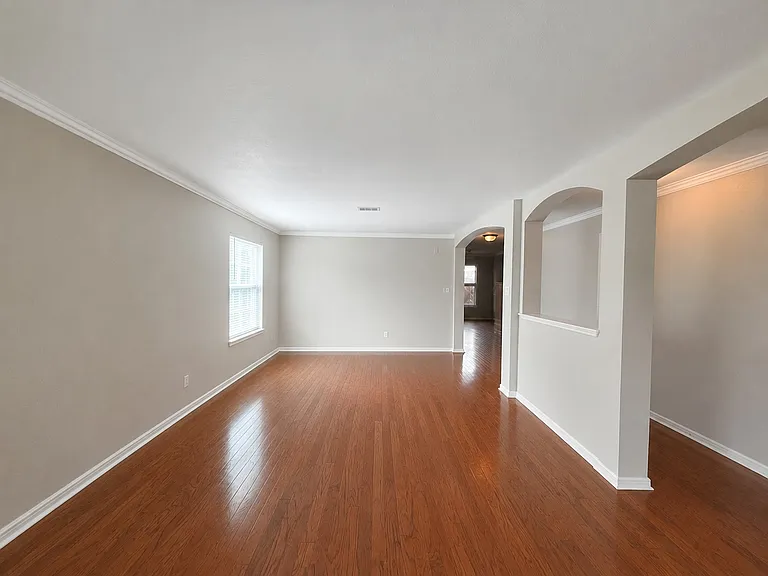 9324 Chesapeake Ln — Photo 4