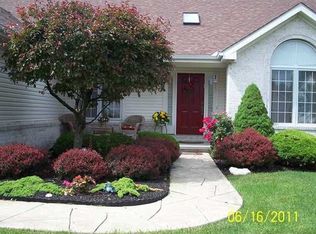 8042 Littlefield Ct, Sylvania, OH 43560