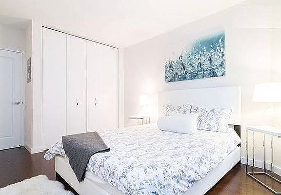 4th image of 401 E 36th St #3D