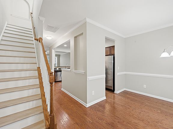 2nd image of 3015 Berkeley Springs Pl