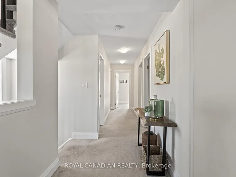 301 Buttonbush St #UPPER — Photo 23