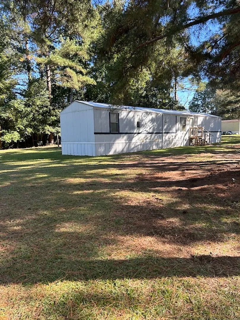100 Buckshot Dr — Photo 1