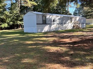 100 Buckshot Dr, Lumberton, NC 28358
