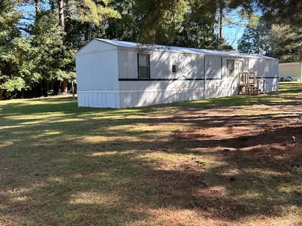 100 Buckshot Dr, Lumberton, NC 28358