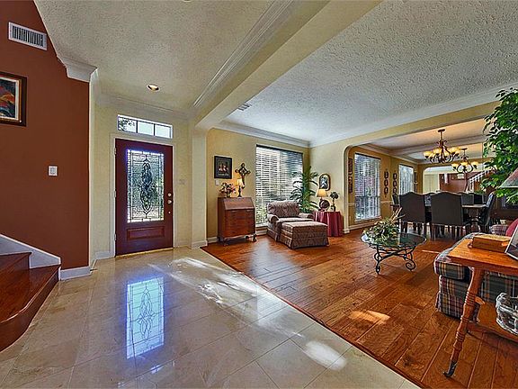 5th image of 607 Lorfing Ln