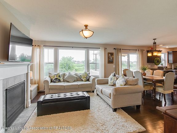4th image of 3792 Shearwater Ln