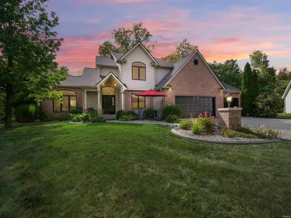 9506 Bear Creek Ct, Leo, IN 46765