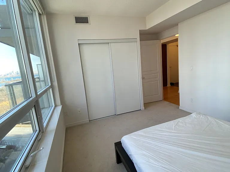 2240 Lake Shore Blvd W #1105 — Photo 18