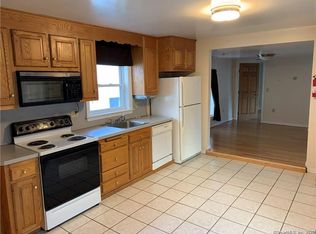 98 Water St #2F, Southington, CT 06489