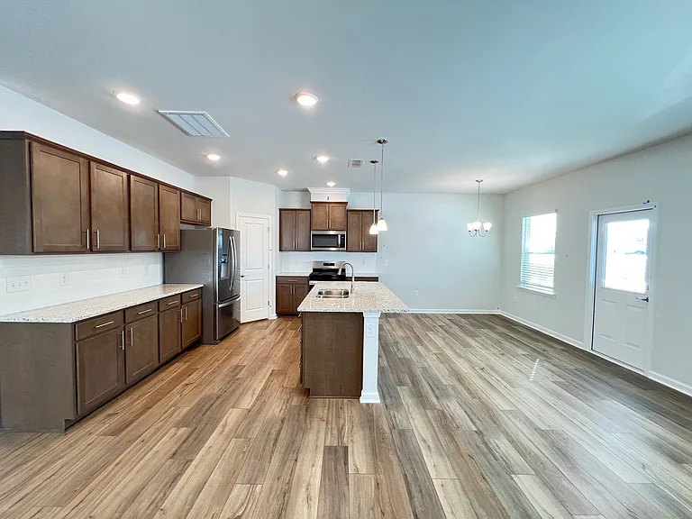 510 Donnegal Farm Dr — Photo 3