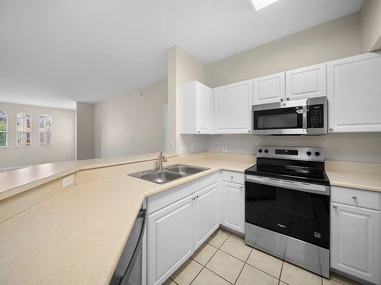 11400 Ocean Walk Ln #214 — Photo 9