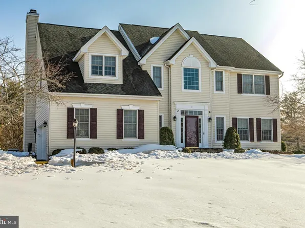 1 Interlacken Ct, Skillman, NJ 08558