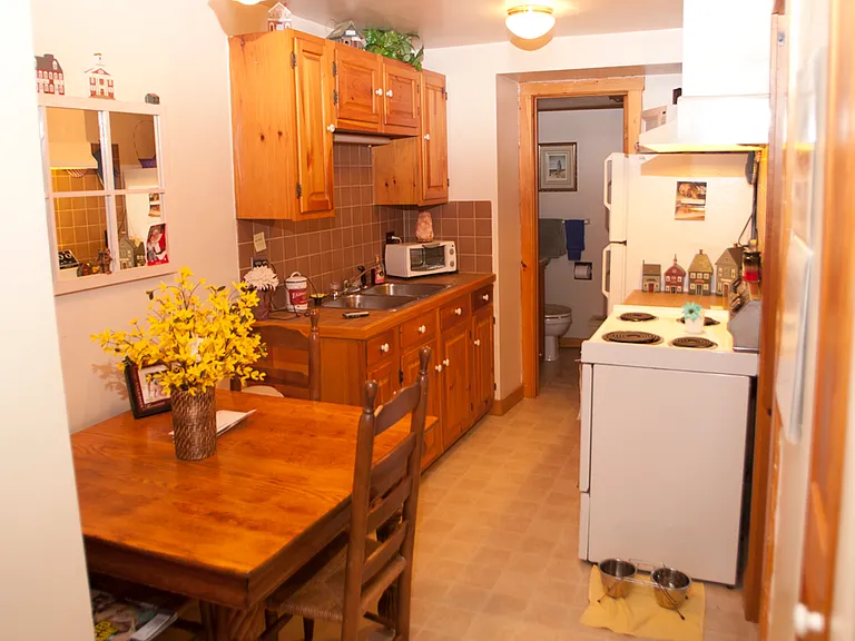 107 Franklin St #B — Photo 5