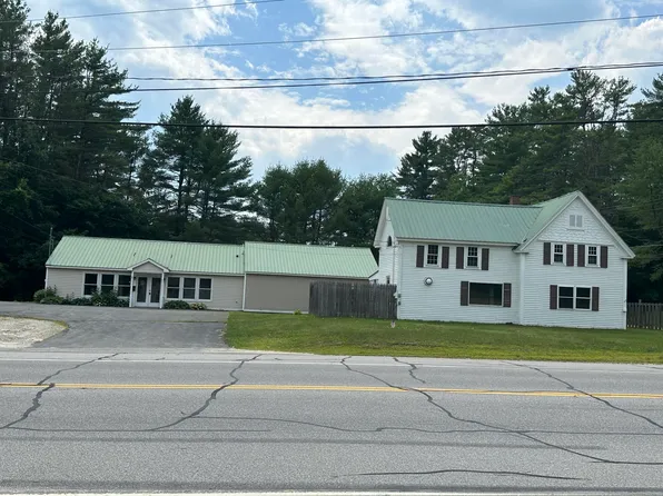 4 Songo School Road, Naples, ME 04055