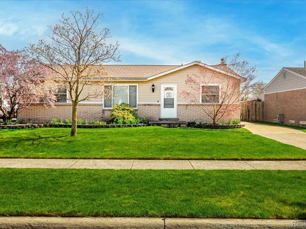 15955 Flanders St, Southgate, MI 48195