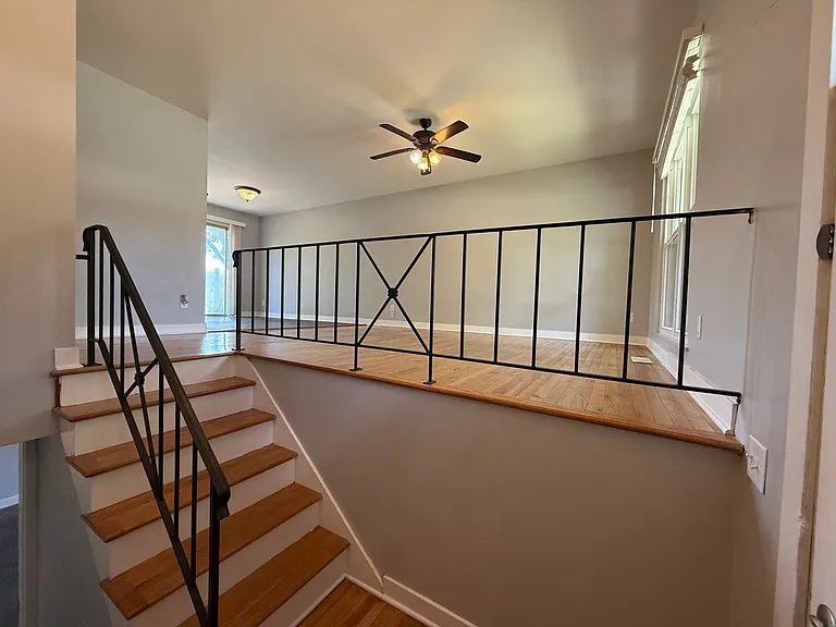 213 S Poplar Dr — Photo 6
