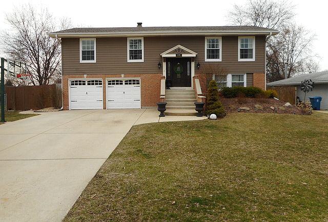 1st image of 216 Downing Dr