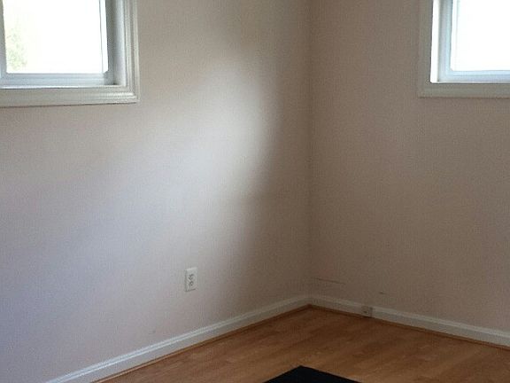 3rd image of 3606 Kendall Pl