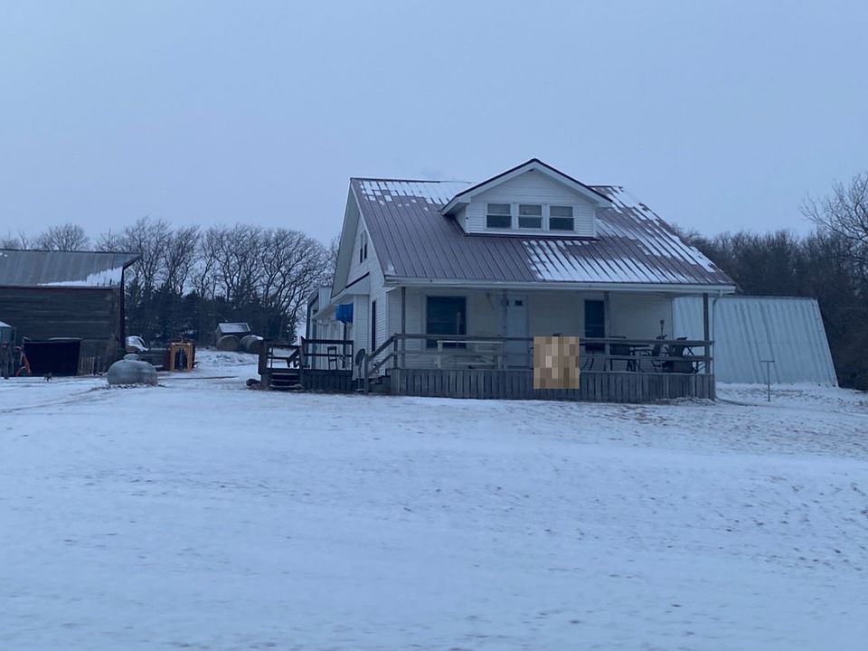2nd image of 87717 557th Ave