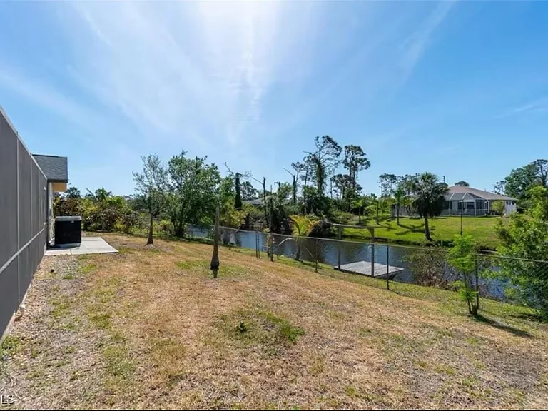11195 Seabreeze Ave — Photo 4