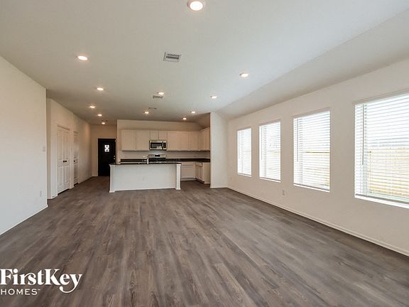 4th image of 7406 Keechi Pl