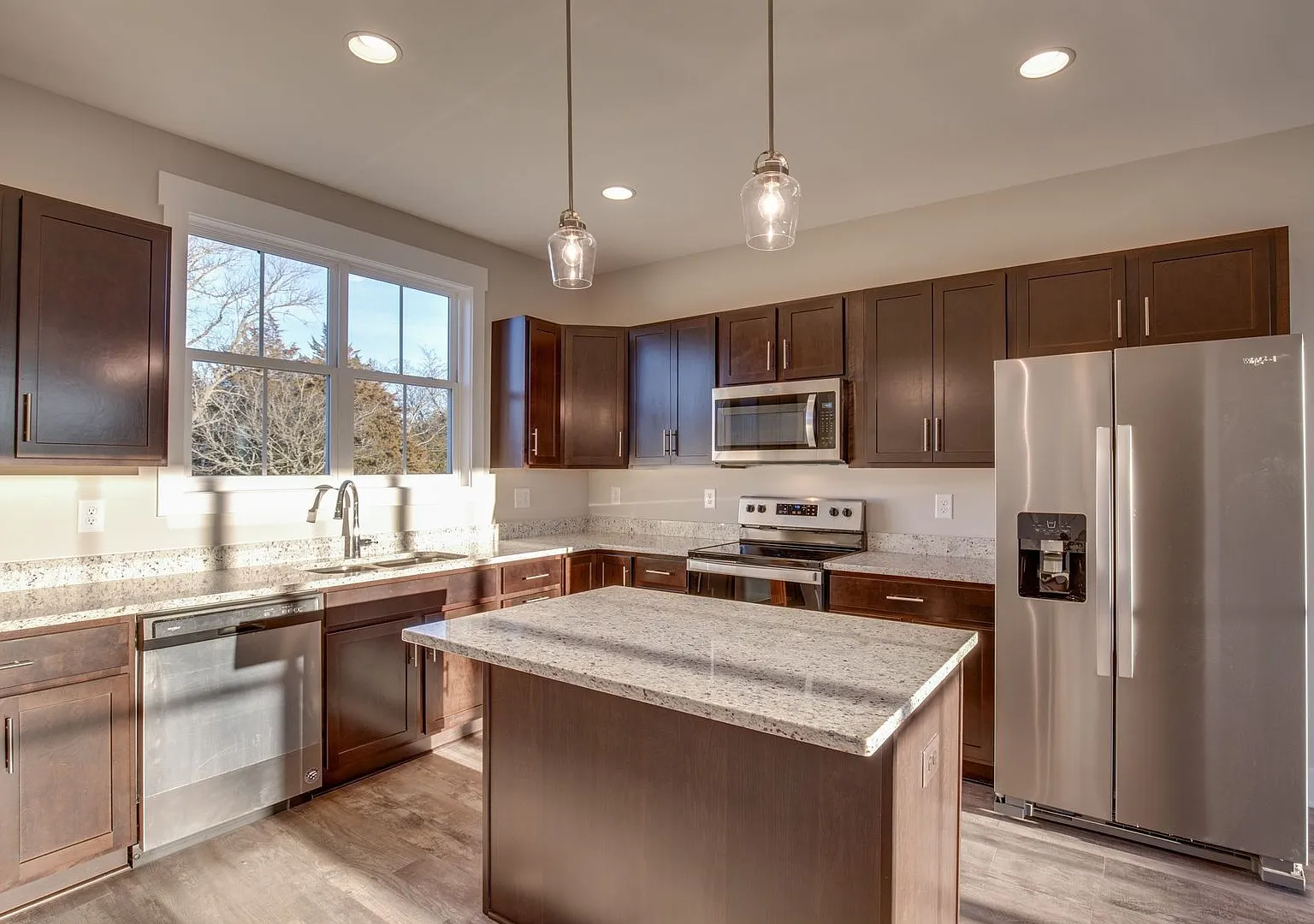 Townhome Available below $1800 per month — Photo 4