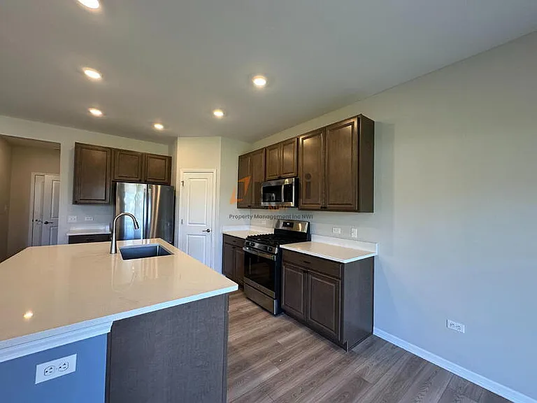 8366 Kannon Dr — Photo 11