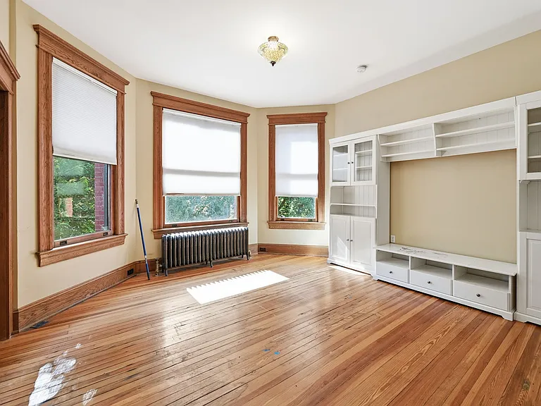 922 E Capitol St NE — Photo 24