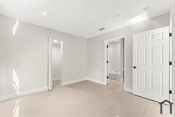 18055 W Sycamore Dr — Photo 3
