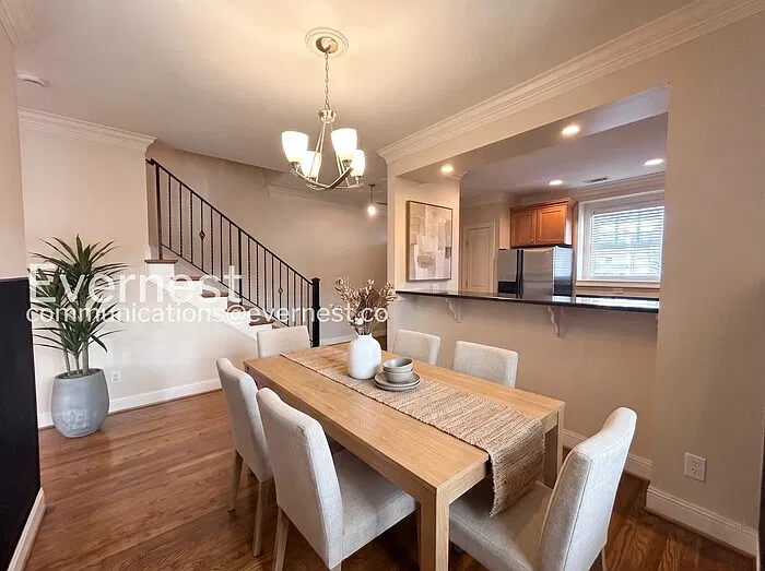 2 bed, 2.5 bath, 1547 sqft, $2,495 — Photo 3