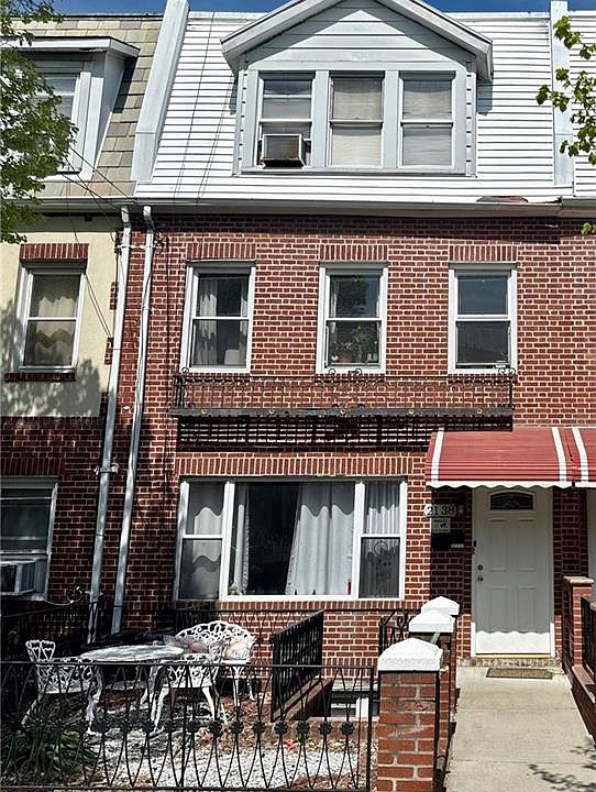 1st image of 2138 29th St