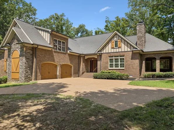 1211 Bell Pond Ln, Nolensville, TN 37135