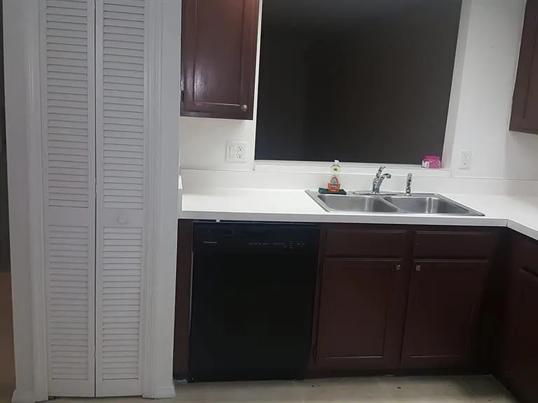 13917 Timberland Dr #101 — Photo 8