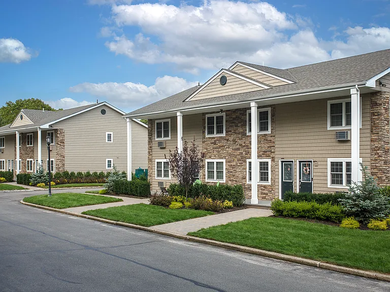 Fairfield Courtyard at Bayport — Photo 18